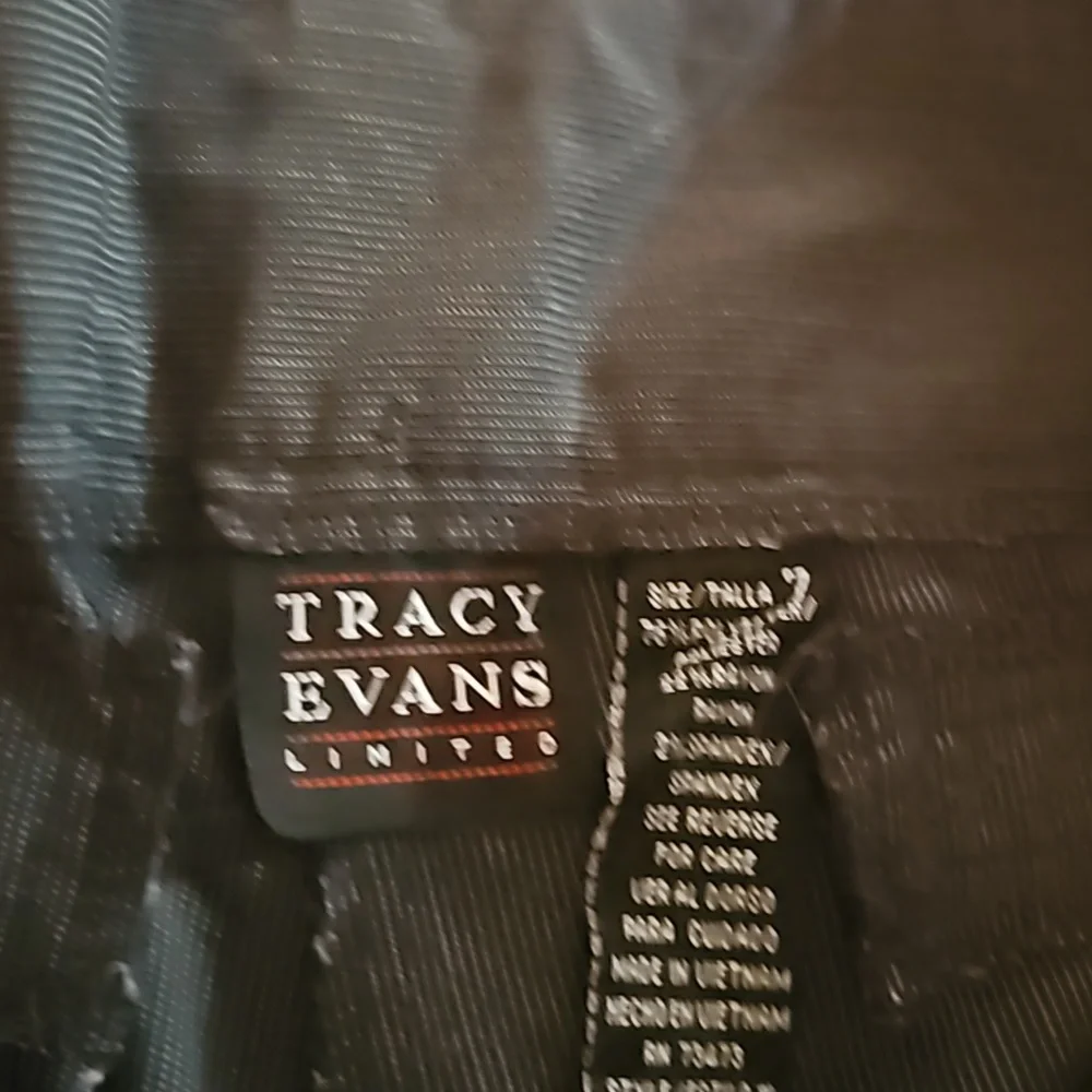 Shorts - Picture 2 of 2